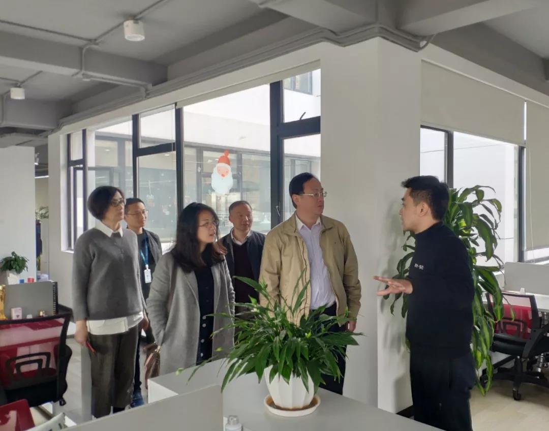 上海市經(jīng)信委何勇處長帶隊考察星谷云，政府、協(xié)會、企業(yè)三方互動，賦能中國B2B企業(yè)跨境轉(zhuǎn)型升級